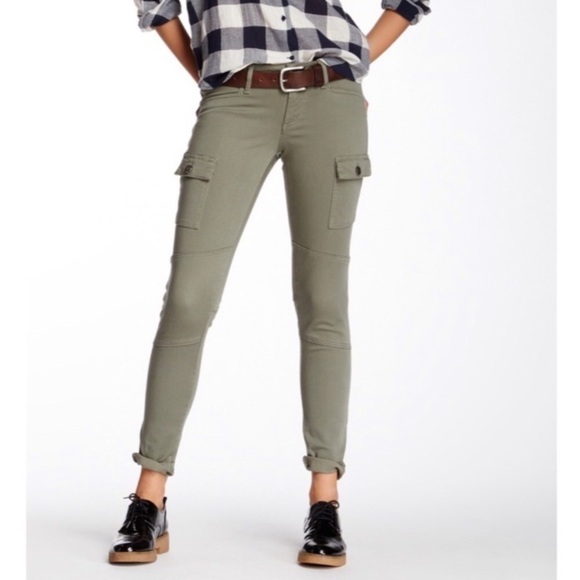 DL1961 Angie Skinny Cargo Pant - Picture 1 of 6